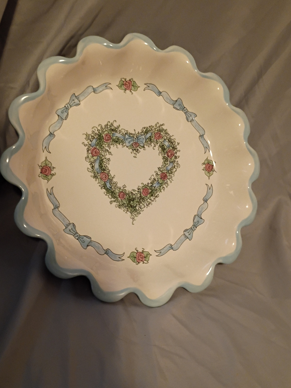 Mary Hughes 10.5 In Pie Plate Scalloped Edge